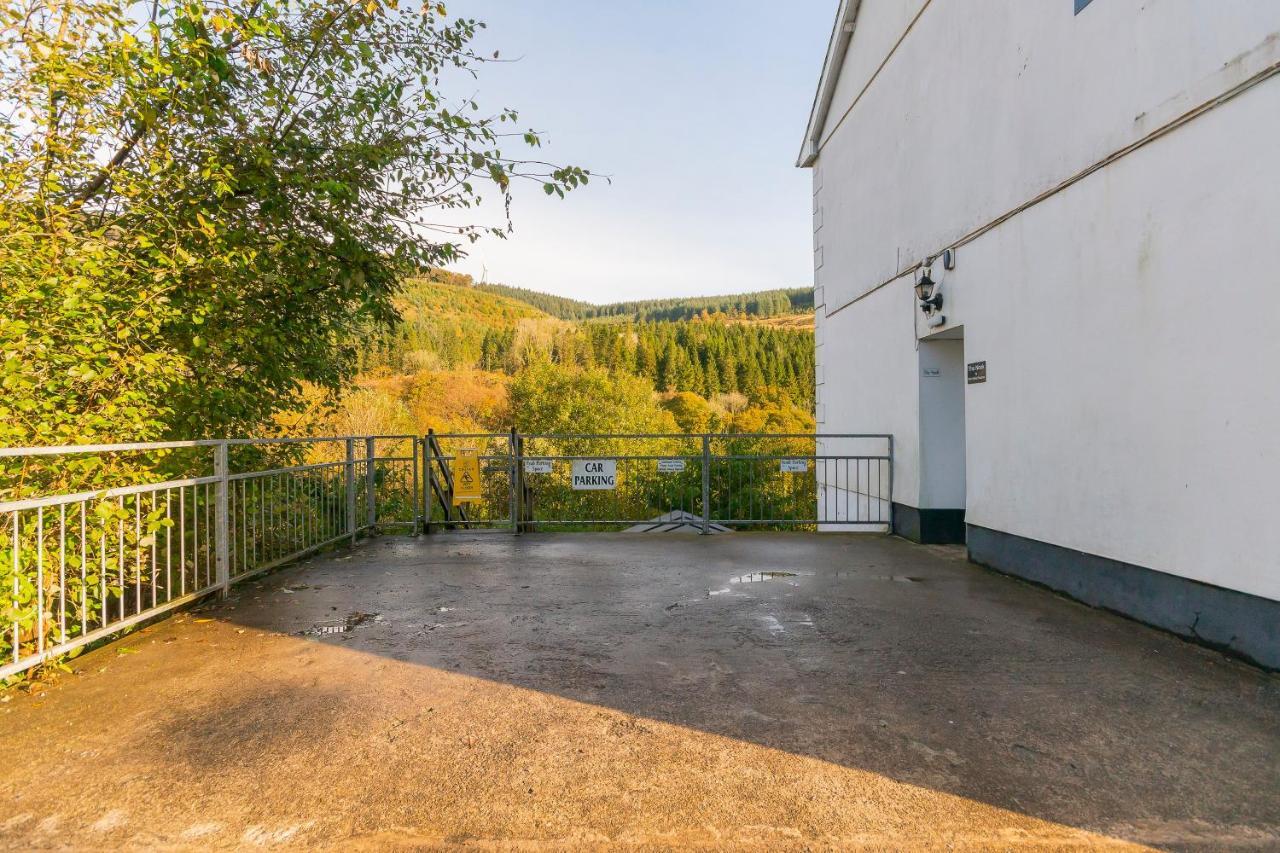 The Nook In The Afan Forest Bike Park By Staystaycations Port Talbot Exteriör bild